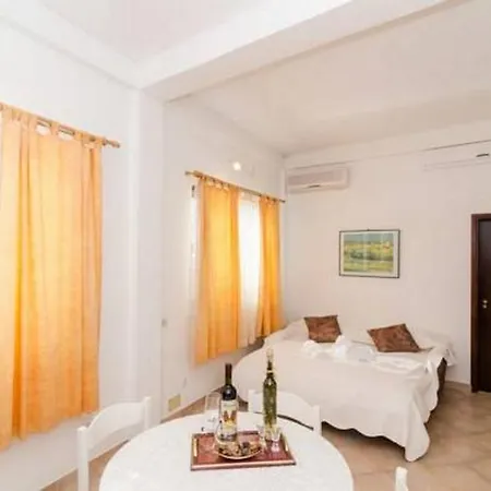 Apartment Butijer *